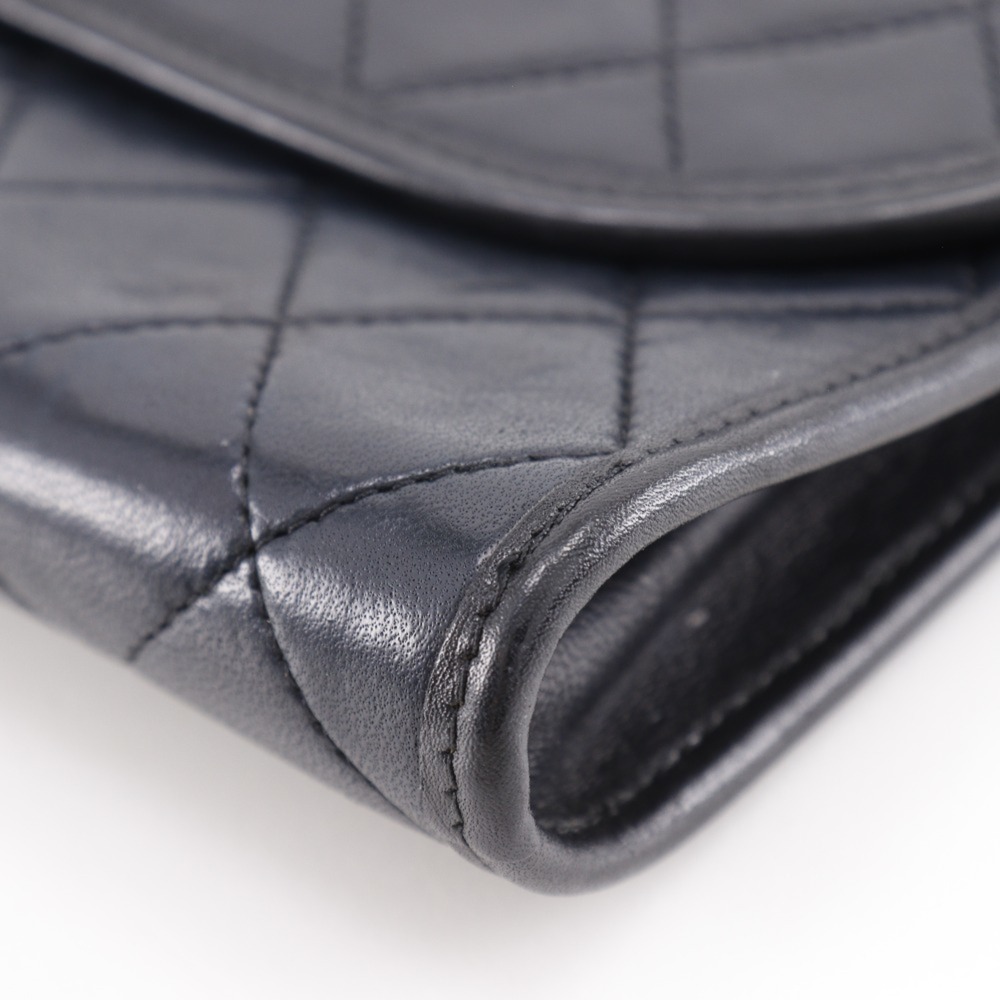 CHANEL Black Lambskin Leather Pochette Shoulder Bag - Picture 5 of 16